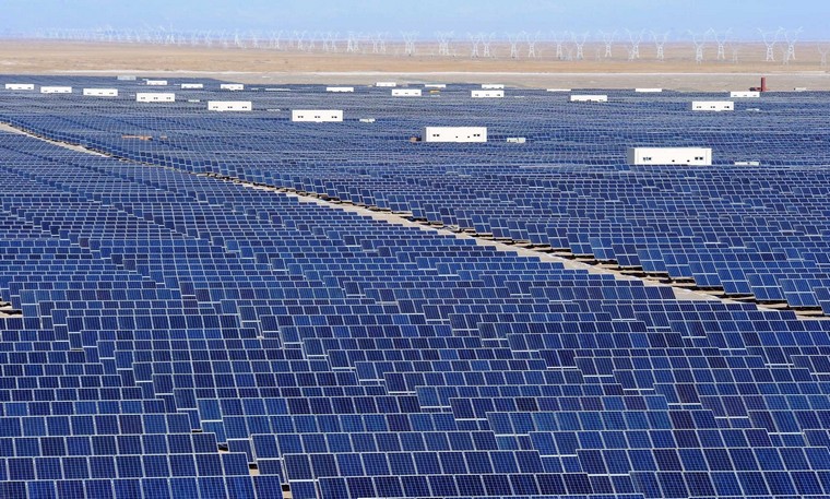 光伏板每瓦多少價格，一平方光伏板多少錢